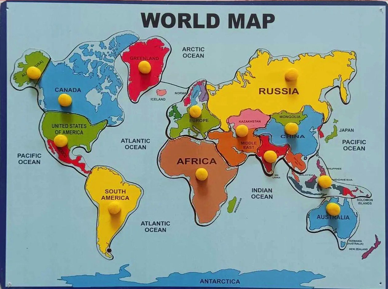 Wooden world map puzzle board